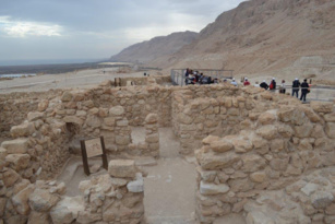 Los manuscritos del Mar Muerto. La primitiva comunidad cristiana y los esenios. Algunas preguntas y respuestas (V) (910)