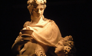 Dioniso, el dios-hijo. Intercambios entre mitos paganos y dogma cristiano. Dioniso y Cristo (8-10-18) (II) Dioniso, el dios-hijo. Intercambios entre mitos paganos y dogma cristiano. Dioniso y Cristo (8-10-18) (II)