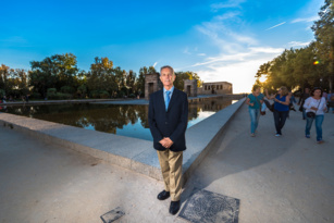 LA VANGUARDIA, 24-25 de diciembre 2018. Última página “LA CONTRA”. Entrevista realizada por Víctor-M. Amela LA VANGUARDIA, 24-25 de diciembre 2018. Última página “LA CONTRA”. Entrevista realizada por Víctor-M. Amela