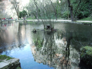 Estanque del Espejo. Monasterio de Piedra (Zaragoza). Foto Jrba. Estanque del Espejo. Monasterio de Piedra (Zaragoza). Foto Jrba.