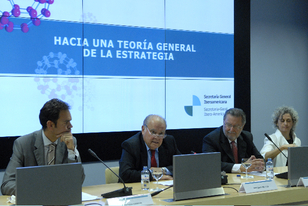 NOTA DE PRENSA: Presentación del libro “Hacia una teoría general de la estrategia” NOTA DE PRENSA: Presentación del libro “Hacia una teoría general de la estrategia”