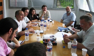 Las horas y los hechos Las horas y los hechos