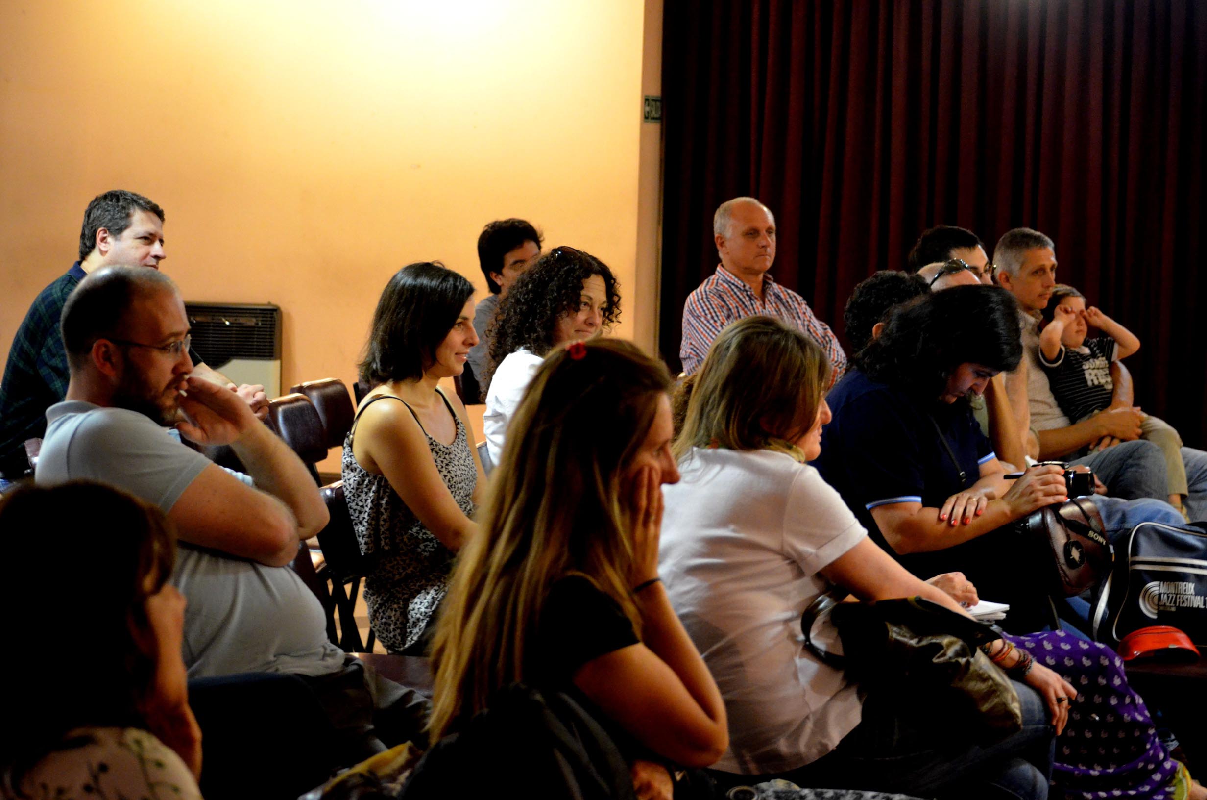 Presentación del libro "Metodologías de la comunicación estratégica" en Rosario.