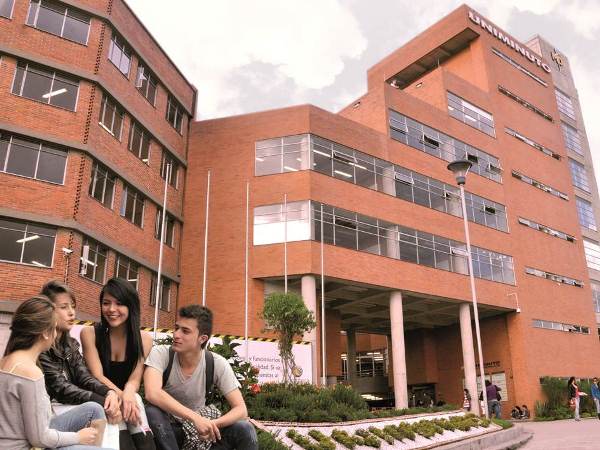 Encuentro Internacional de Posgrados en Comunicación Encuentro Internacional de Posgrados en Comunicación