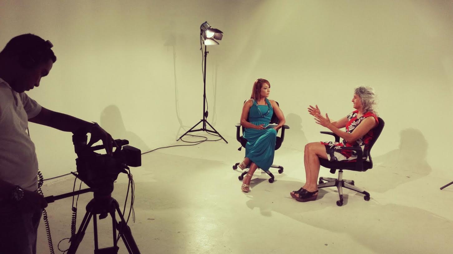 Comunicación y medios Comunicación y medios