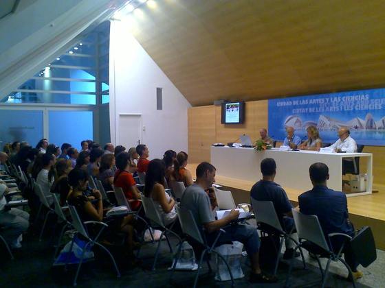 Cómo motivar a los estudiantes mediante  actividades científicas atractivas