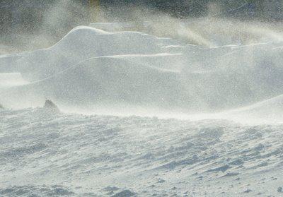Las partículas de nieve volaban a tal velocidad que cuanto te impactaban en la cara se clavaban como agujas