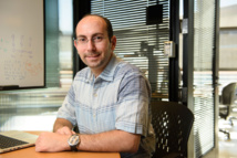 Paul Nuyujukian. Imagen: L. A. Cicero. Fuente: Universidad Stanford. Paul Nuyujukian. Imagen: L. A. Cicero. Fuente: Universidad Stanford.