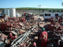 Pozo con técnica de fracking. Foto: Joshua Doubek