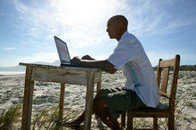 Más de la mitad de los trabajadores jóvenes elige empresa según su flexibilidad tecnológica