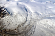 Borde del casquete de hielo de Barnes en mayo de 2015. NASA / John Sonntag
