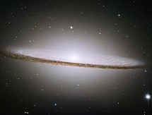 Galaxia Sombrero vista por el Hubble