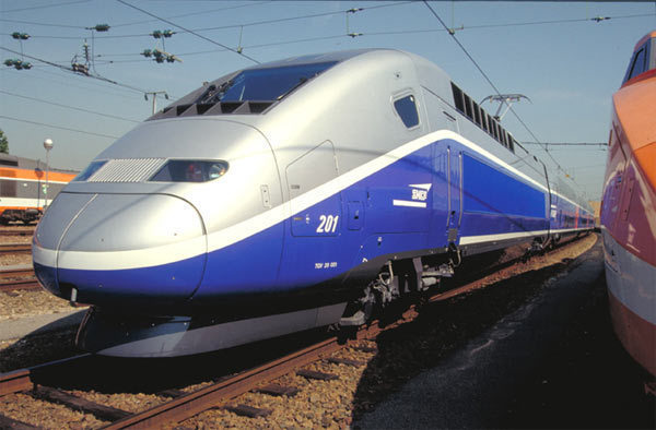 India quiere poner en marcha en un futuro próximo nuevas redes de trenes de alta velocidad, que lleguen hasta los 260 kilómetros por hora. Imagen: railway-technology.com.