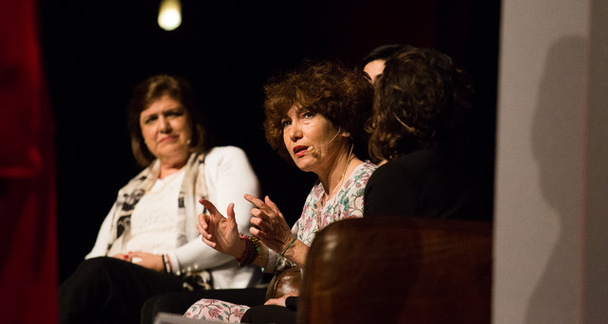 Cristina González (izda.) y Felicidad Cristóbal, en un momento de la jornada. Foto: MQM. Cristina González (izda.) y Felicidad Cristóbal, en un momento de la jornada. Foto: MQM.