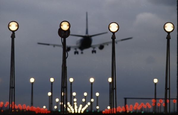 La aviación reducirá a la mitad las emisiones contaminantes en 2050