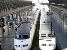 El AVE Madrid-Sevilla inauguró la red ferroviaria española de alta velocidad. Imagen: EP.