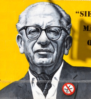 Max Aub en un mural del colegio Max Aub de Valencia.Fuente: De Joanbanjo - Trabajo propio, CC BY-SA 3.0. Max Aub en un mural del colegio Max Aub de Valencia.Fuente: De Joanbanjo - Trabajo propio, CC BY-SA 3.0.