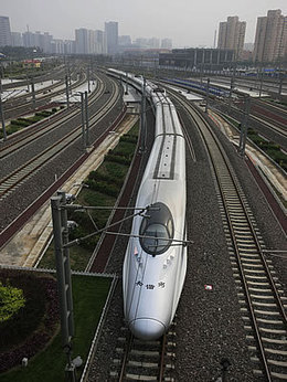 Los sistemas ferroviarios de alta velocidad en China serán ahora más seguros con la aplicación de un nuevo enfoque tecnológico de sensores ópticos. Fuente: guasanericonsul.com.