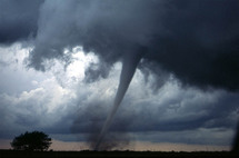 Tornado. Fuente: Wikimedia Commons.