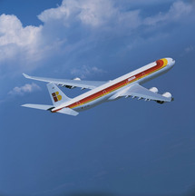 Airbus A340-642 de Iberia. Fuente: Wikimedia Commons.