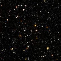 Imagen de luz visible más profunda del cosmos, el Campo Ultra Profundo del Hubble. Fuente: Wikimedia Commons.