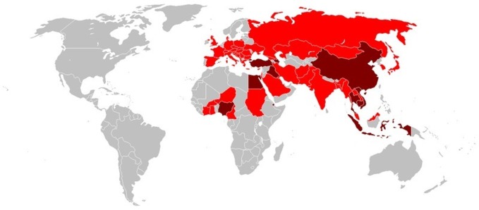 Los efectos del H5N1: En rojo, países donde se han registrado muertes de aves de corral o salvajes. En marrón, países donde se han registrado muertes de humanos y aves de corral o salvajes. Fuente: Wikimedia Commons.