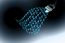 Los centros de datos requieren un importante flujo de electricidad para funcionar. Fuente: PhotoXpress.