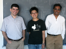 De izquierda a derecha: Askin Kocabas, Hannah Shen y  Sharad Ramanathan. Fuente: Universidad de Harvard.