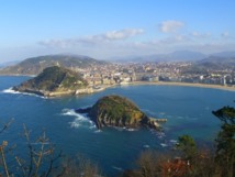 Bahía de La Concha de San Sebastián es una de las bahías más famosas de Europa. Fuente: Wikimedia Commons.