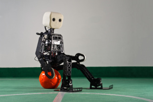 El robot NimbRo-OP. Fuente: Universidad de Bonn (Alemania).