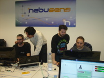 Informáticos de Nebusens trabajan en su oficina del Parque Científico de la Universidad de Salamanca. Fuente: DiCYT.