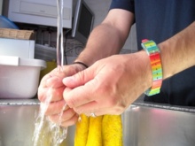 Lavarse las manos a menudo previene enfermedades. Imagen: sergis blog. Fuente: Flickr. Lavarse las manos a menudo previene enfermedades. Imagen: sergis blog. Fuente: Flickr.