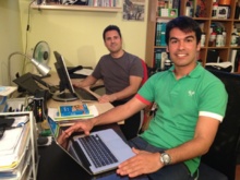 En la imagen, los investigadores de la Universidad de Granada Mikel Zabala Díaz y Jaime Morente Sánchez, autores del trabajo. Fuente: UGR. En la imagen, los investigadores de la Universidad de Granada Mikel Zabala Díaz y Jaime Morente Sánchez, autores del trabajo. Fuente: UGR.