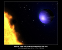 El exoplaneta HD 189733b, orbitando alrededor de su estrella. Fuente: NASA/ESA/G. Bacon (STScI).