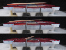 Los investigadores controlan el movimiento de objetos levitando –en este caso, un palillo de dientes que va rotando - mediante la variación de las ondas acústicas de los módulos emisores. Imagen: Daniele Foresti. Fuente: ETH Zurich.