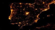 La luz nocturna en la península ibérica. Imagen: A. Sánchez de Miguel. Fuente: NASA/ESA. La luz nocturna en la península ibérica. Imagen: A. Sánchez de Miguel. Fuente: NASA/ESA.