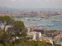 Panorámica de la ciudad de Palma de Mallorca vista desde el Castillo de Bellver. Imagen: ILA-boy. Fuente: Wikimedia Commons.