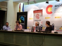 Presentación del estudio sobre comercio justo, con P. Cabrera (Fairtrade España), G. Donaire (CECJ), Javier Jiménez (AECID) y Mercedes García de Vinuesa (CECJ). Fuente: CECJ.