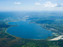 Vista aérea del lago de As Pontes tras el llenado del hueco minero por parte de Endesa. Fuente: Endesa.