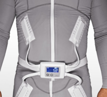 El traje elástico con electrodos en los principales músculos. Fuente: KTH.