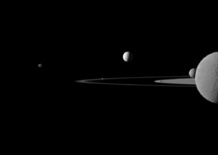 La imagen de las cinco lunas de Saturno. Fuente: NASA/JPL-Caltech/Space Science Institute. La imagen de las cinco lunas de Saturno. Fuente: NASA/JPL-Caltech/Space Science Institute.