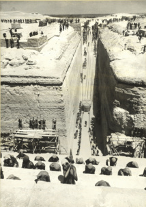 Rodaje de Tierra de Faraones, Egipto, 1954 © Ernst Haas / Magnum Photos. Rodaje de Tierra de Faraones, Egipto, 1954 © Ernst Haas / Magnum Photos.