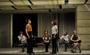 Momento de la representación. Imagen cortesía del Teatro Alhambra de Granada. Momento de la representación. Imagen cortesía del Teatro Alhambra de Granada.