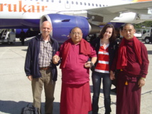 Su Santidad Padtul Rimpoché con Vicente Goyanoes y su esposa. Foto: Goyanes/T21 Su Santidad Padtul Rimpoché con Vicente Goyanoes y su esposa. Foto: Goyanes/T21