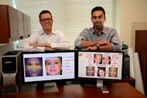 Enrique Ortiz y Afshin Dehfghan muestran el software que han probado con imágenes de Catherine Zeta Jones y sus hijos. Fuente: UCF