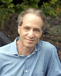 Raimond Kurzweil. Imagen:  Michael Lutch. Fuente: Kurzweil Technologies, Inc./Wikipedia.