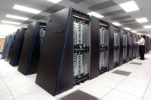El objetivo es que supercomputadoras como BlueGene, de IBM (Illinois, EE.UU.) 'piensen' como un cerebro. Imagen: Argonne National Laboratory. Fuente: Flickr.