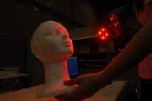 Imagen del escáner de rayos laser digitalizando un modelo. UPV/EHU Imagen del escáner de rayos laser digitalizando un modelo. UPV/EHU