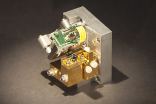 El miniláser para control de calidad desarrollado por los investigadores. Imagen: Fraunhofer