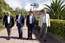 De izquierda a derecha, Rebolo, Clavijo, Miranda, y el subdirector del IAC, Carlos Martínez Roger. Imagen: Luis Chinarro. Fuente: IAC.